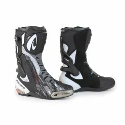 Brand new 🎉 Racing Forma Phantom Flow 🥾 Boots Black White 🎉